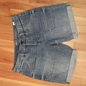 GAP shorts